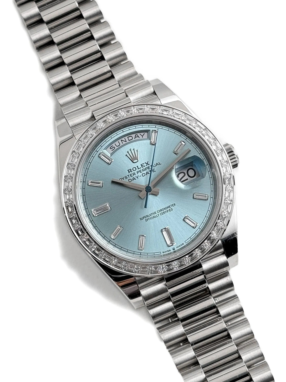 Rolx Day-Date 40 – Ice Blue Dial, Fluted Bezel, President Bracelet